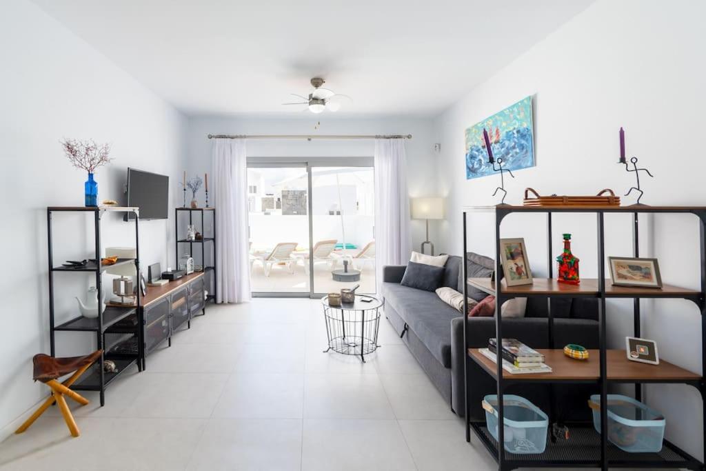 Casa Lolalo - Modern Villa With Pool, 15Min Walk To Marina Rubicon プラヤ・ブランカ エクステリア 写真