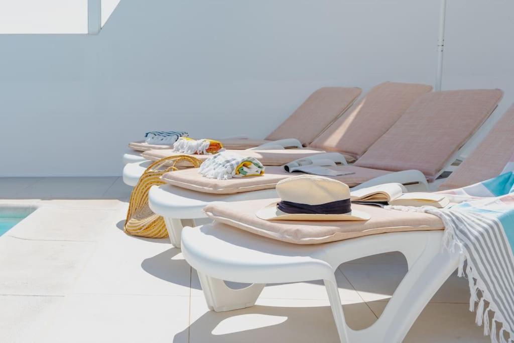 Casa Lolalo - Modern Villa With Pool, 15Min Walk To Marina Rubicon プラヤ・ブランカ エクステリア 写真