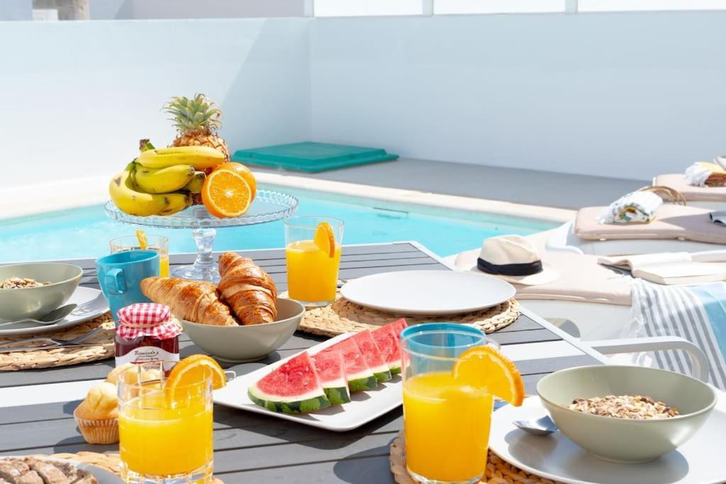 Casa Lolalo - Modern Villa With Pool, 15Min Walk To Marina Rubicon プラヤ・ブランカ エクステリア 写真