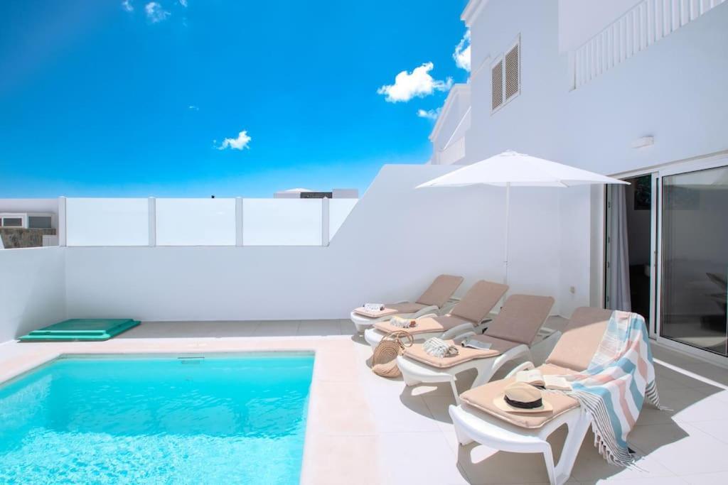 Casa Lolalo - Modern Villa With Pool, 15Min Walk To Marina Rubicon プラヤ・ブランカ エクステリア 写真